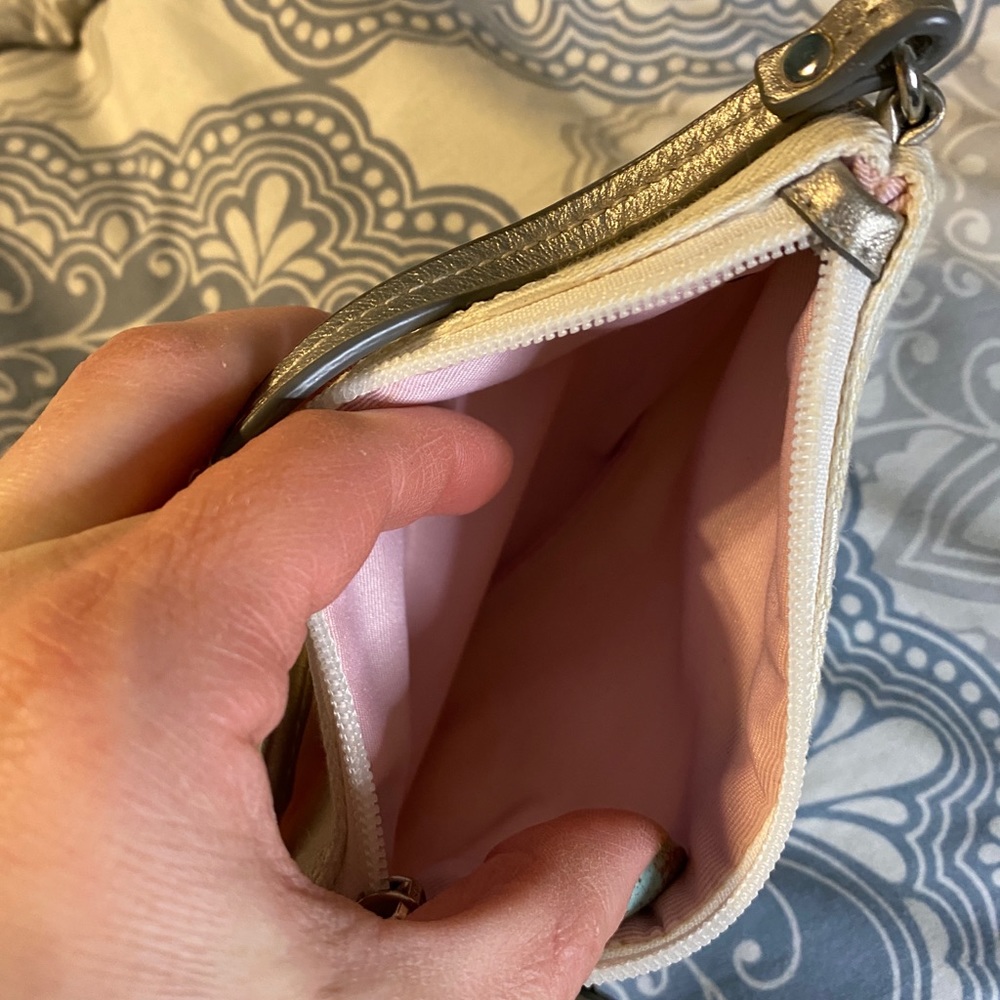 Small Coach wristlet - Picture 4 of 4